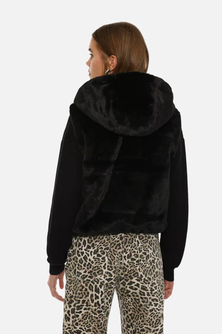 Faux fur gilet - Image 2